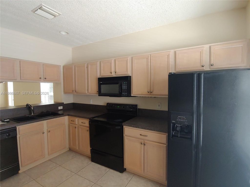 Photo of 5071 Palmbrooke Cir #5071, West Palm Beach, FL 33417 (MLS # A11986867)