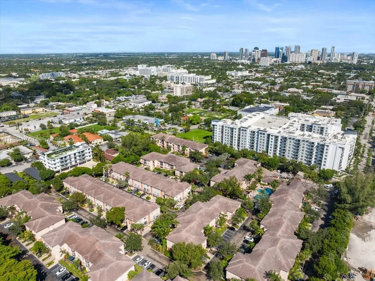 Fort Lauderdale, Florida 33316, United States, 2 Bedrooms Bedrooms, ,2 BathroomsBathrooms,Residential,Active,218583