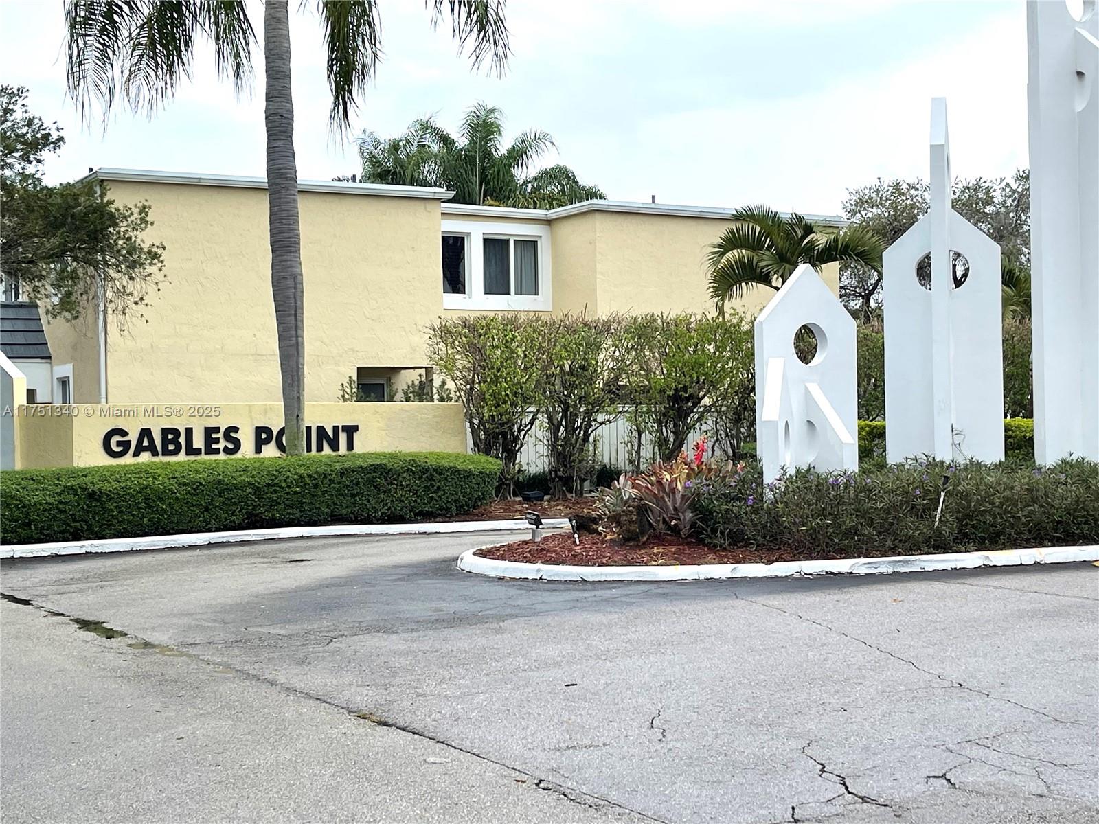 4560 Sw 68th Ct Cir 66-9, Miami, Broward County, Florida - 2 Bedrooms  
3 Bathrooms - 