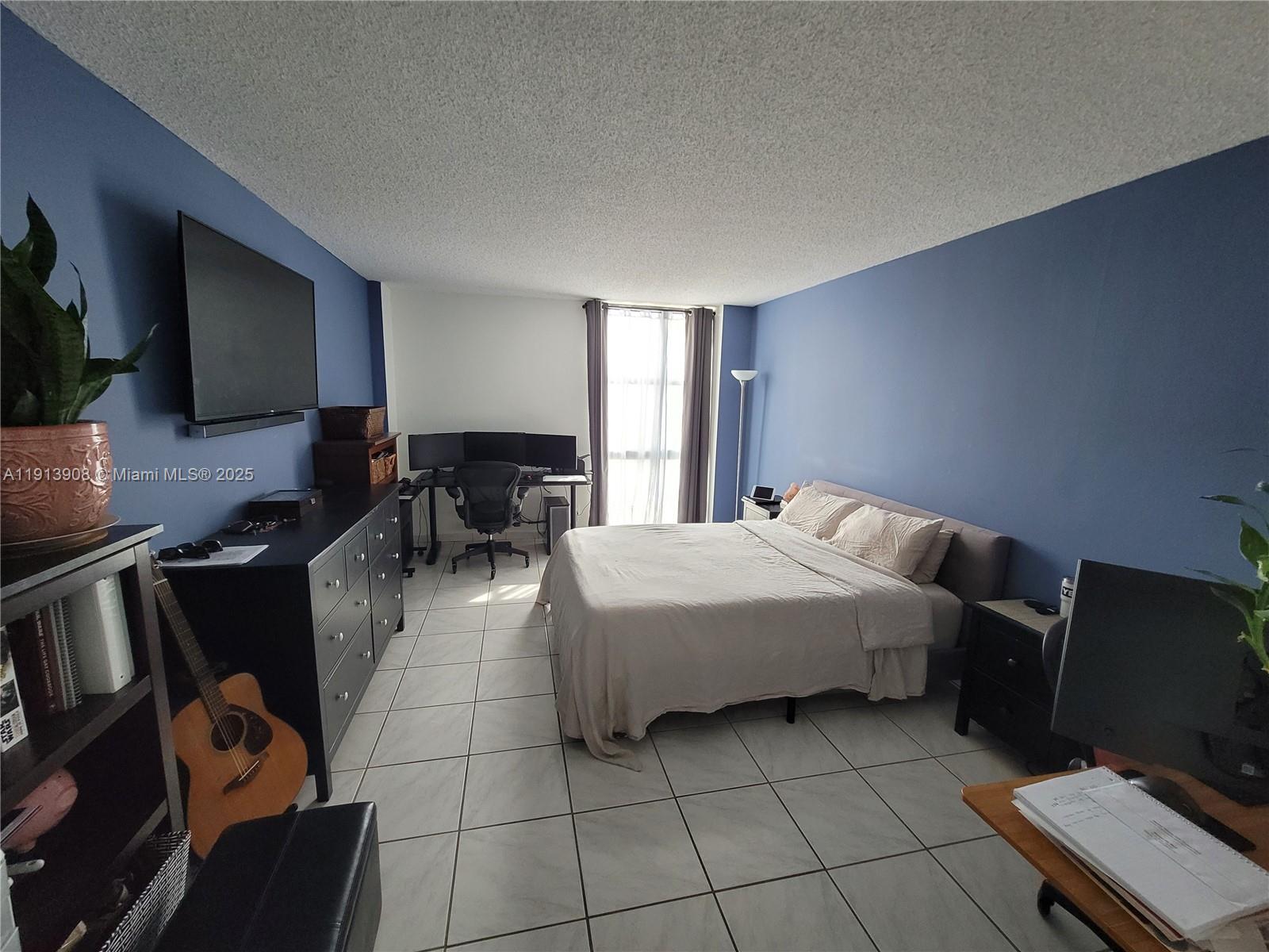 CORONADO CONDO- TOWER II - Residential