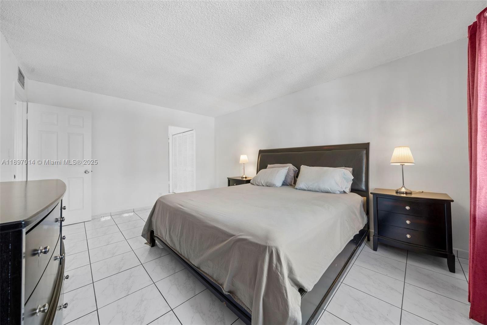 OCEAN VIEW TOWERS CONDO - Residential