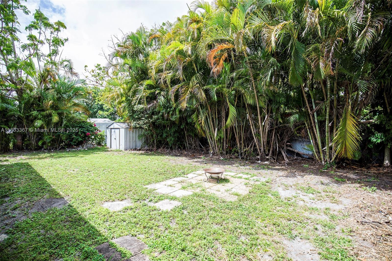 HOLLYWOOD HEIGHTS ESTATES - Residential