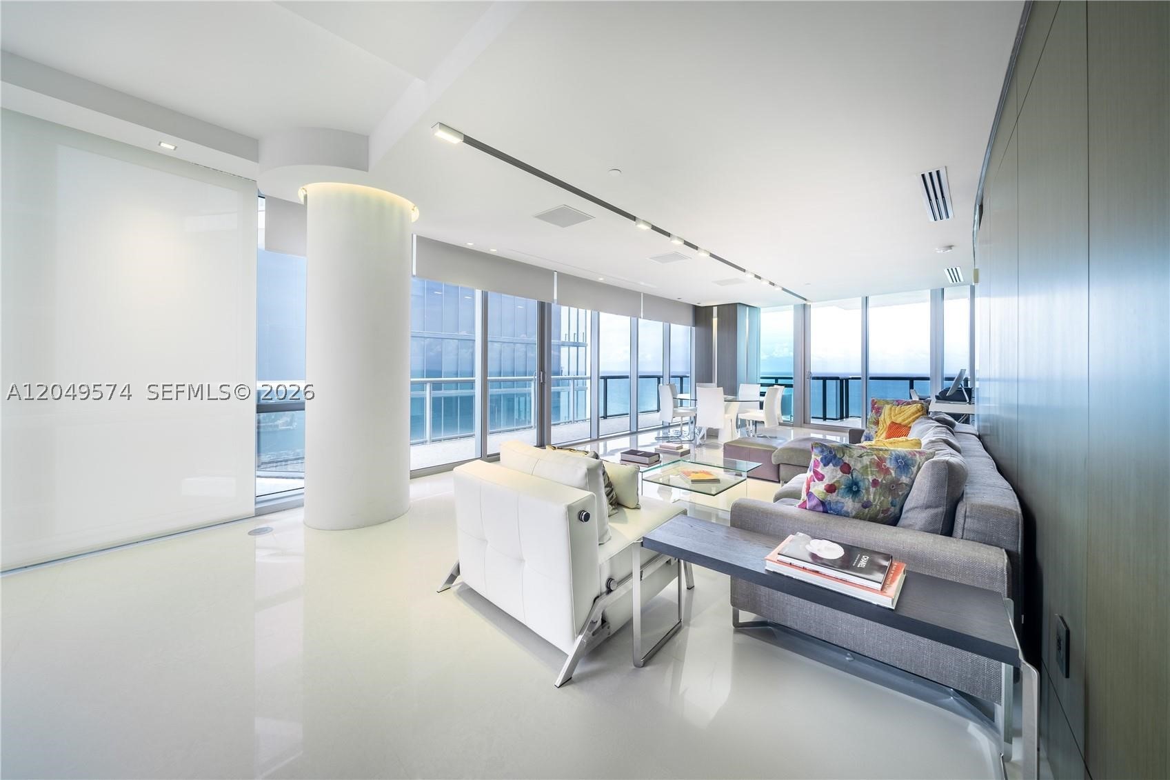 17121 Collins Ave 4208