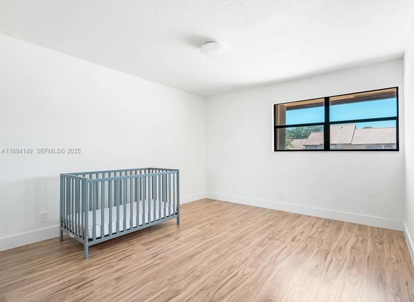 TRES VIDAS CONDO ONE - Residential