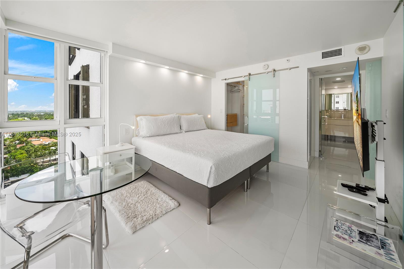 CLUB ATLANTIS CONDO - Residential Lease