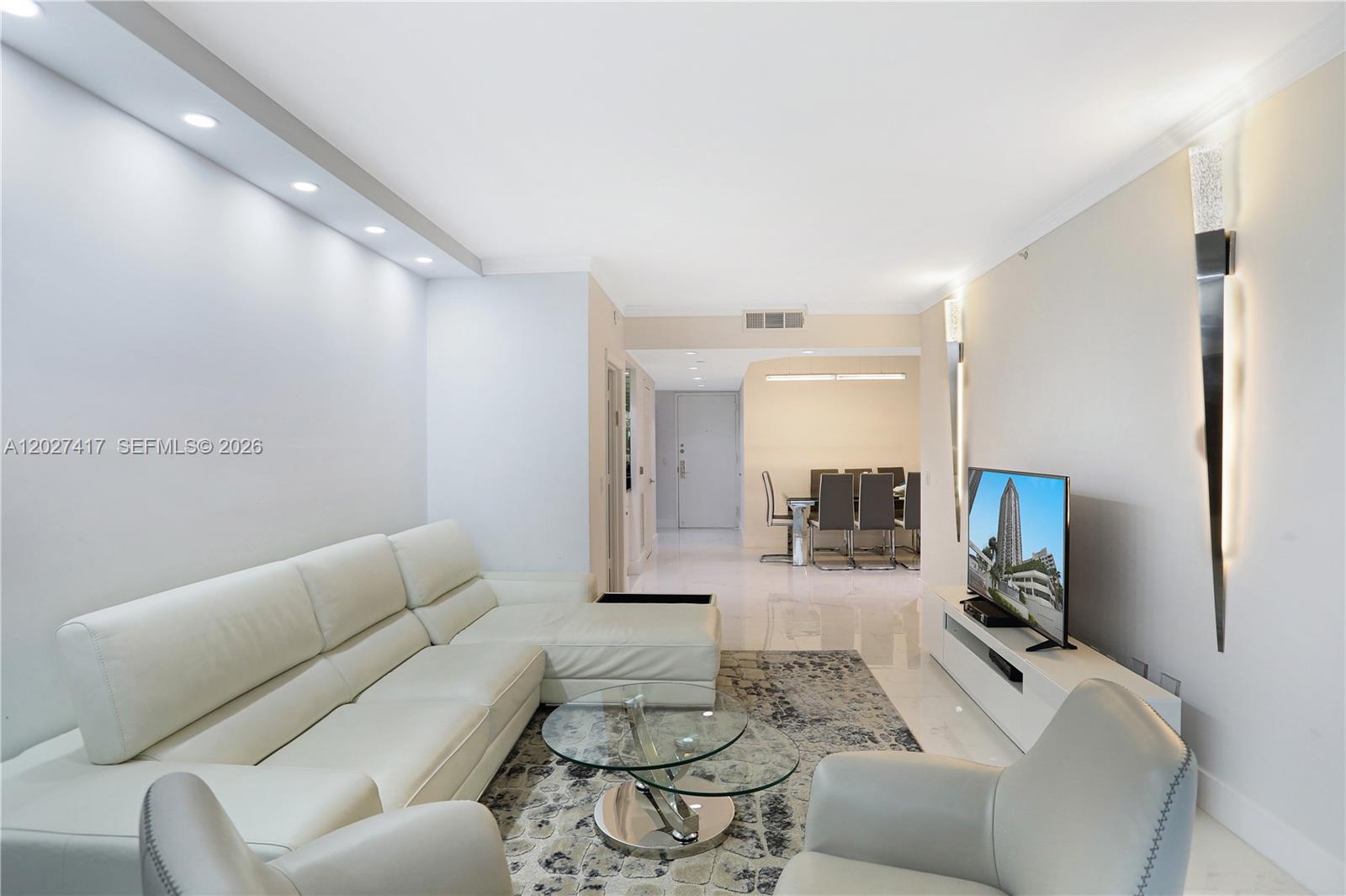 4775 COLLINS AV 1804