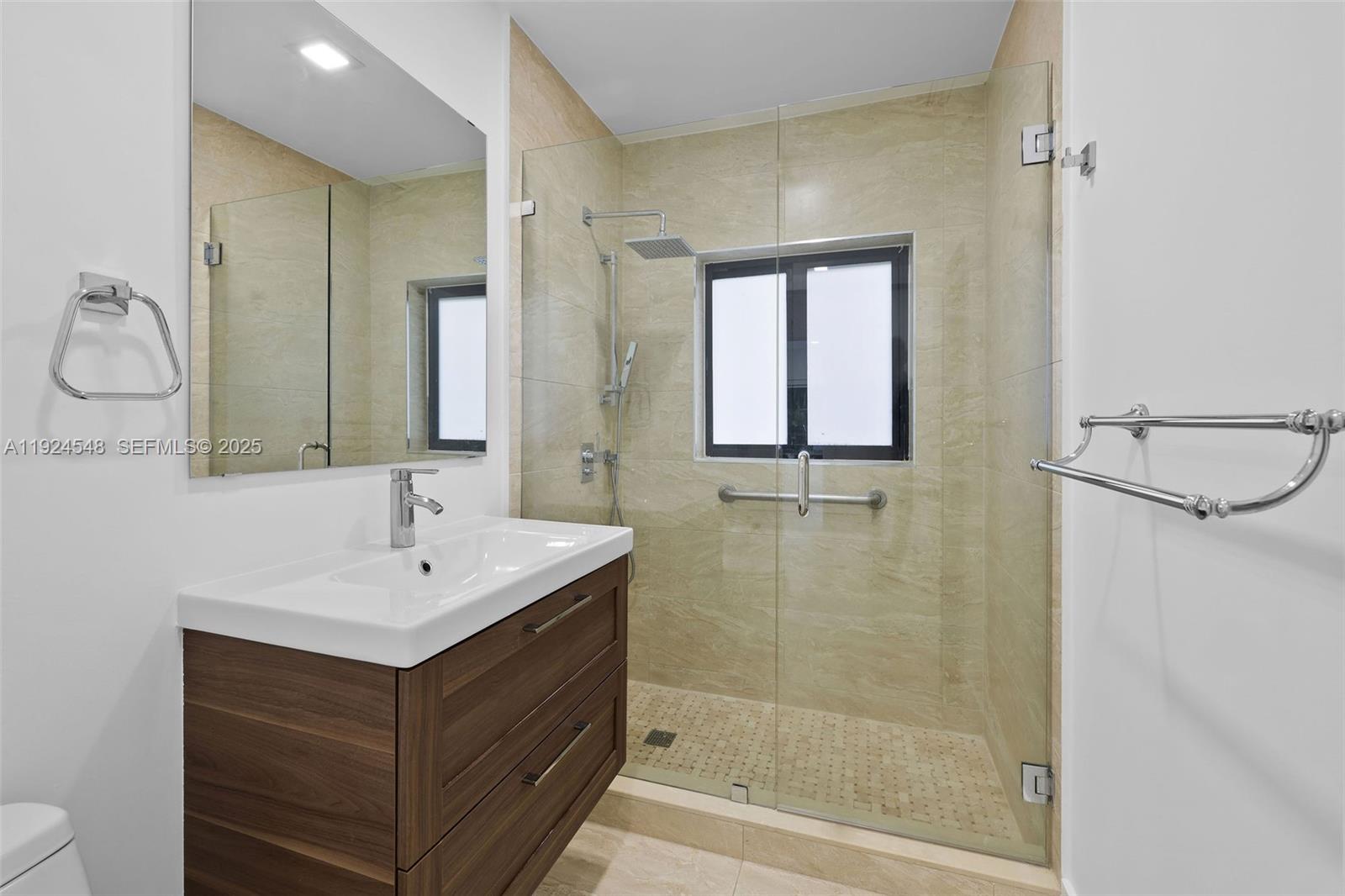 C GAB COUNTRY CLUB SEC 6 - Residential Lease