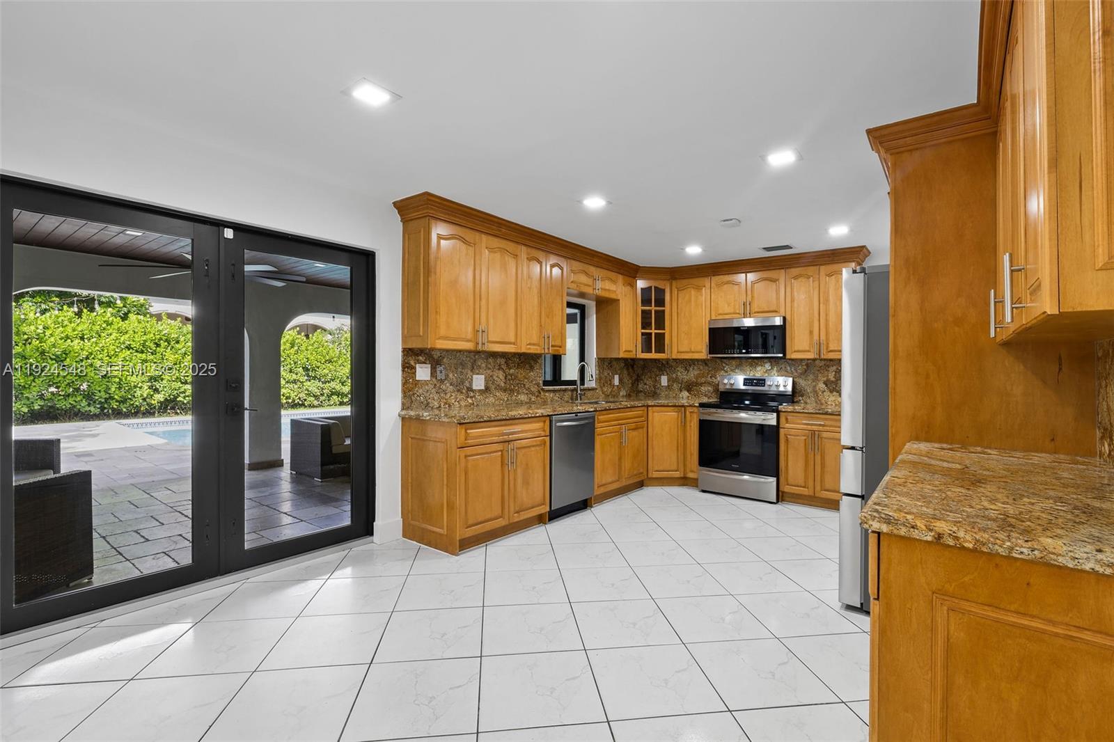 C GAB COUNTRY CLUB SEC 6 - Residential Lease