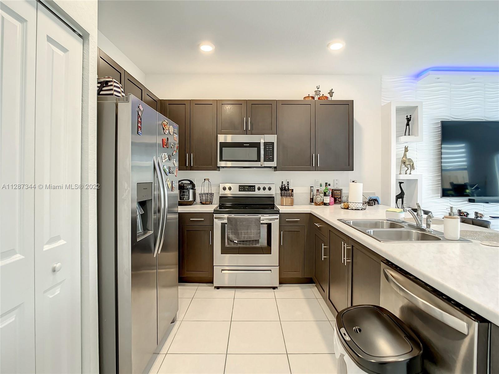 BOWTIE SUBDIVISION - Residential Lease