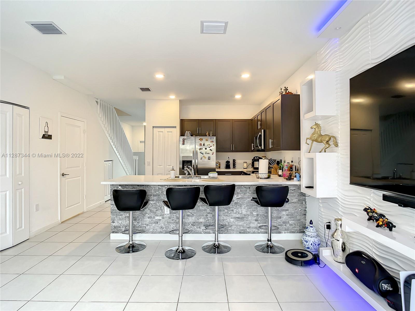 BOWTIE SUBDIVISION - Residential Lease
