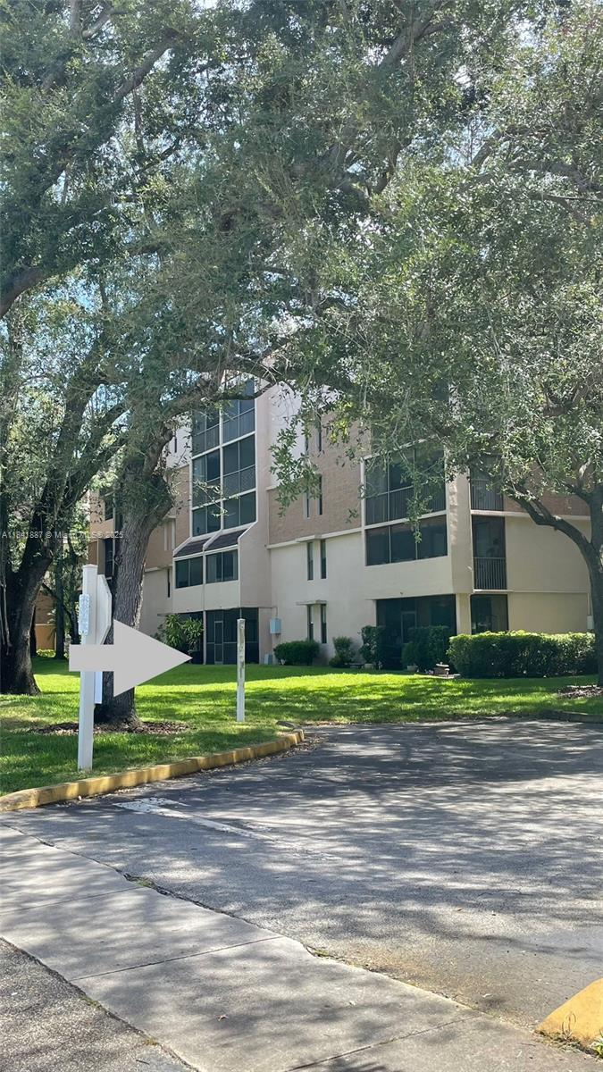 ROYAL PALM AT PLANTATION - Residential