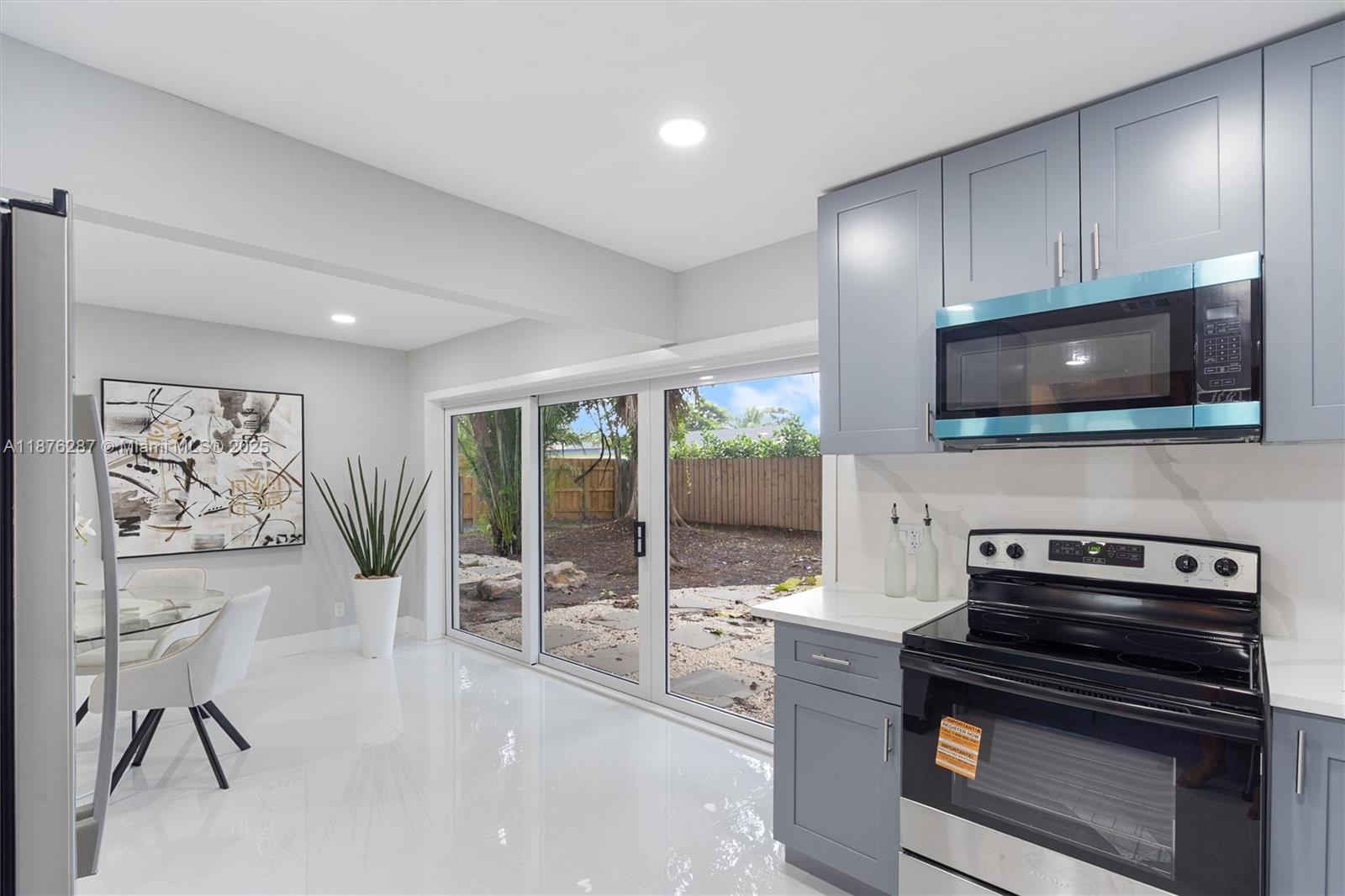 PALM AIRE VILLAGE 3RD SEC - Residential