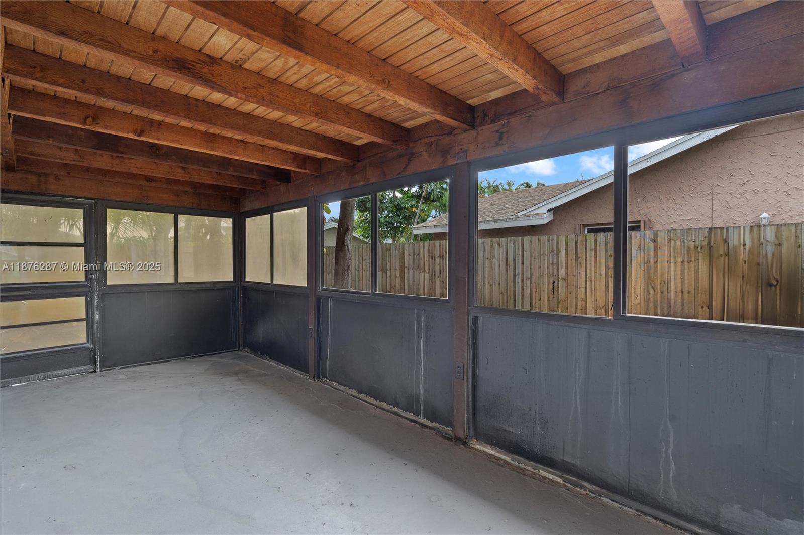 PALM AIRE VILLAGE 3RD SEC - Residential