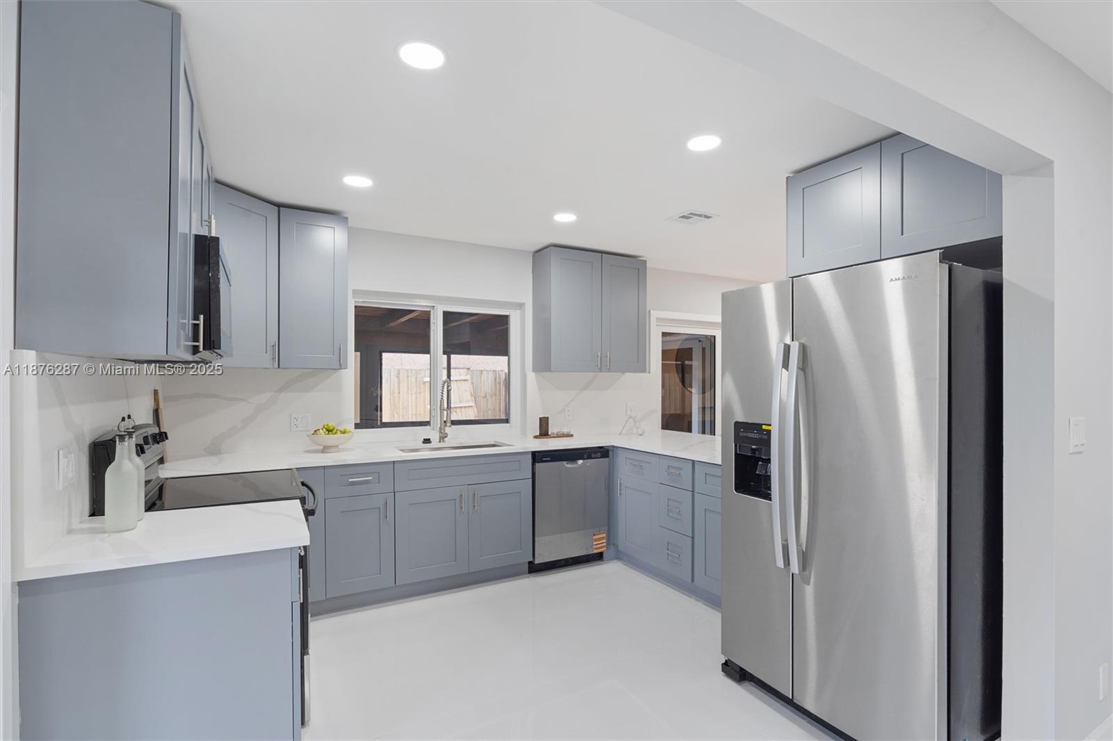 PALM AIRE VILLAGE 3RD SEC - Residential