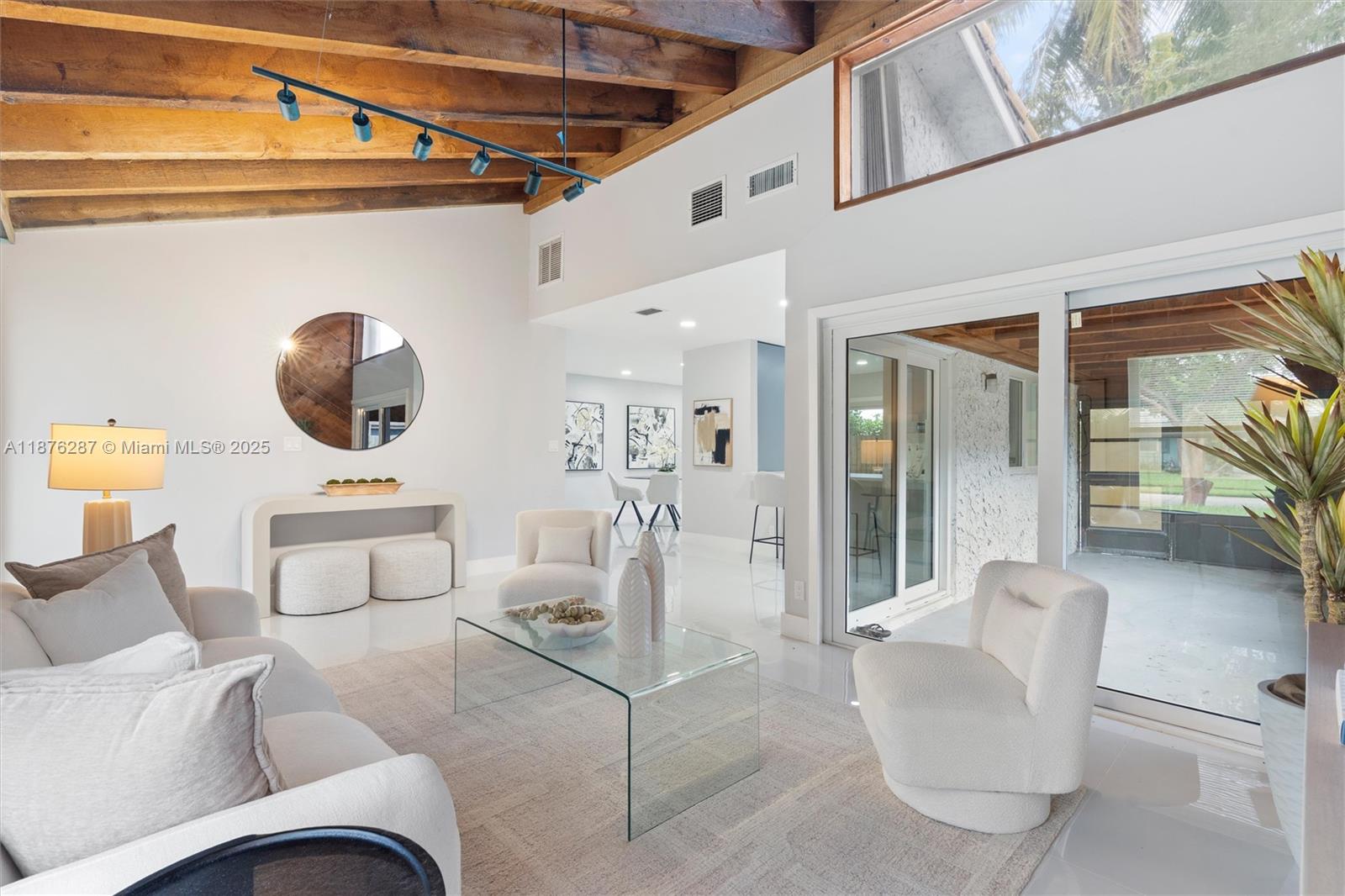 PALM AIRE VILLAGE 3RD SEC - Residential