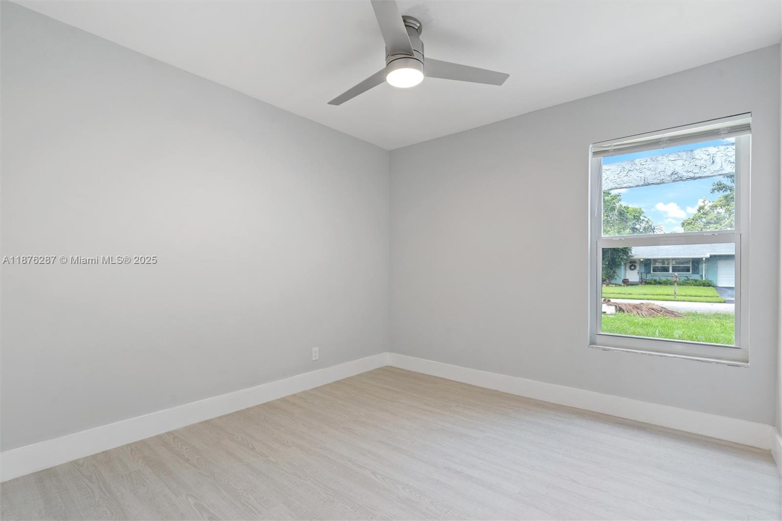 PALM AIRE VILLAGE 3RD SEC - Residential