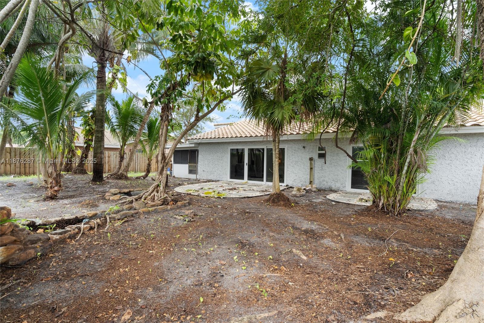 PALM AIRE VILLAGE 3RD SEC - Residential