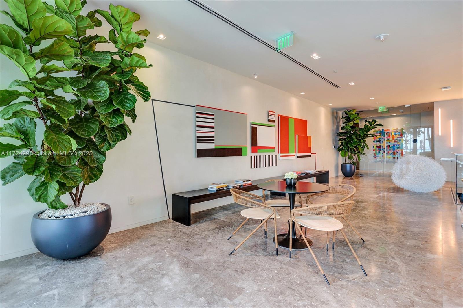 PARAISO BAY CONDO - Residential