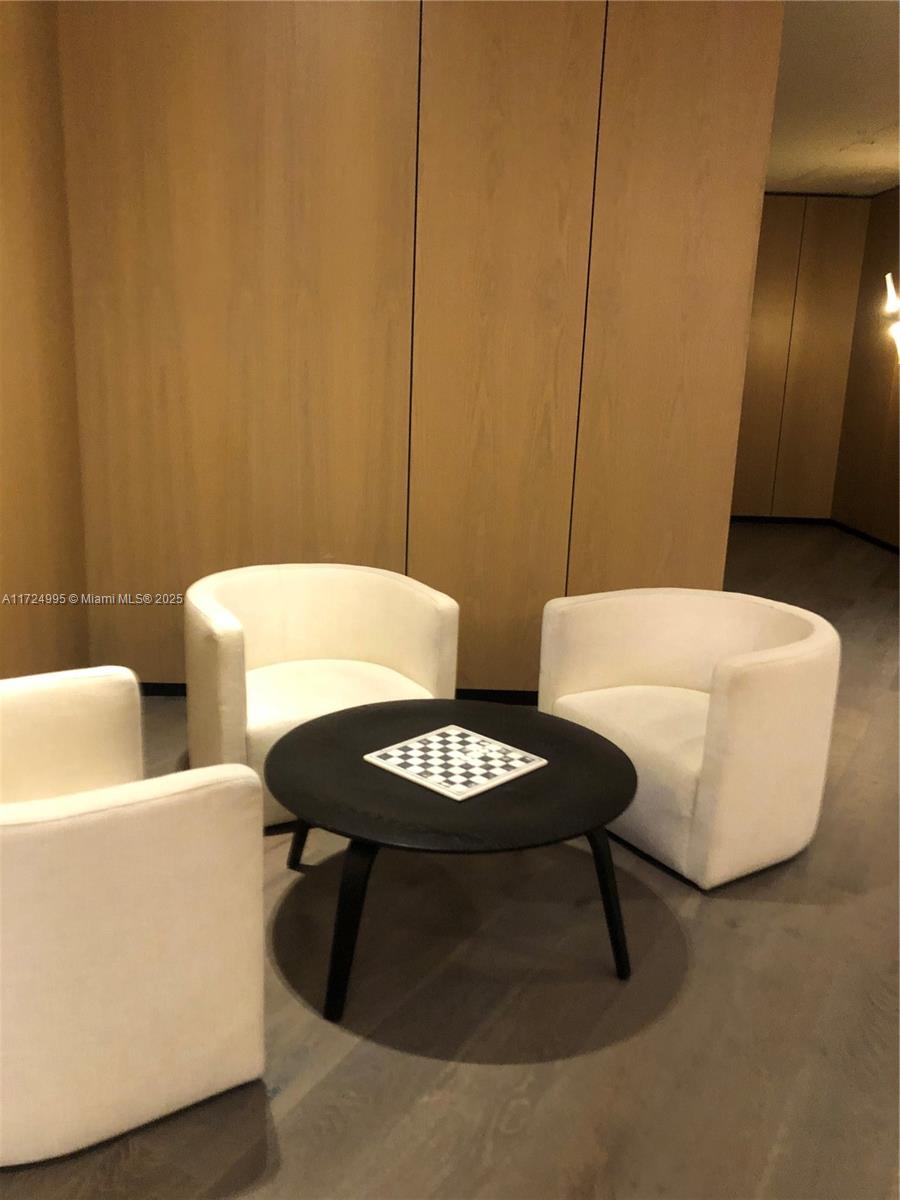 PARAISO BAY CONDO - Residential