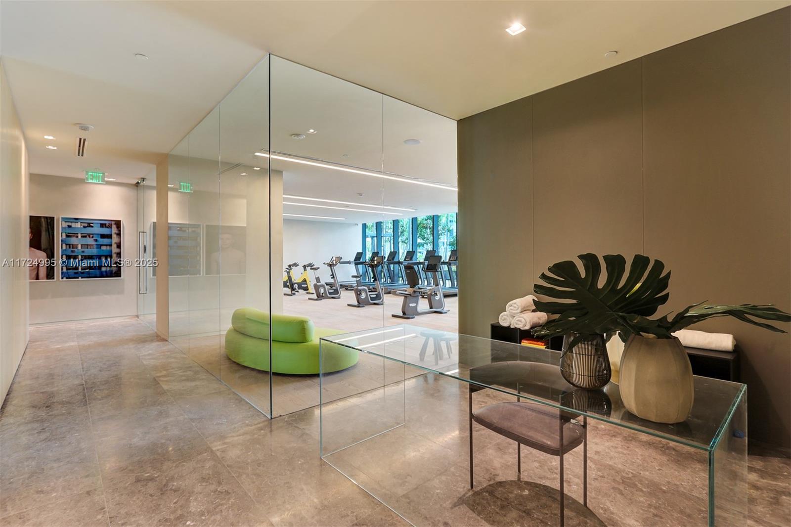PARAISO BAY CONDO - Residential