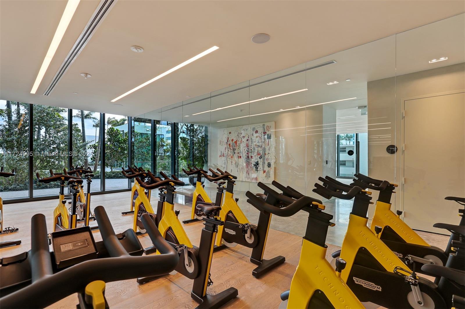 PARAISO BAY CONDO - Residential