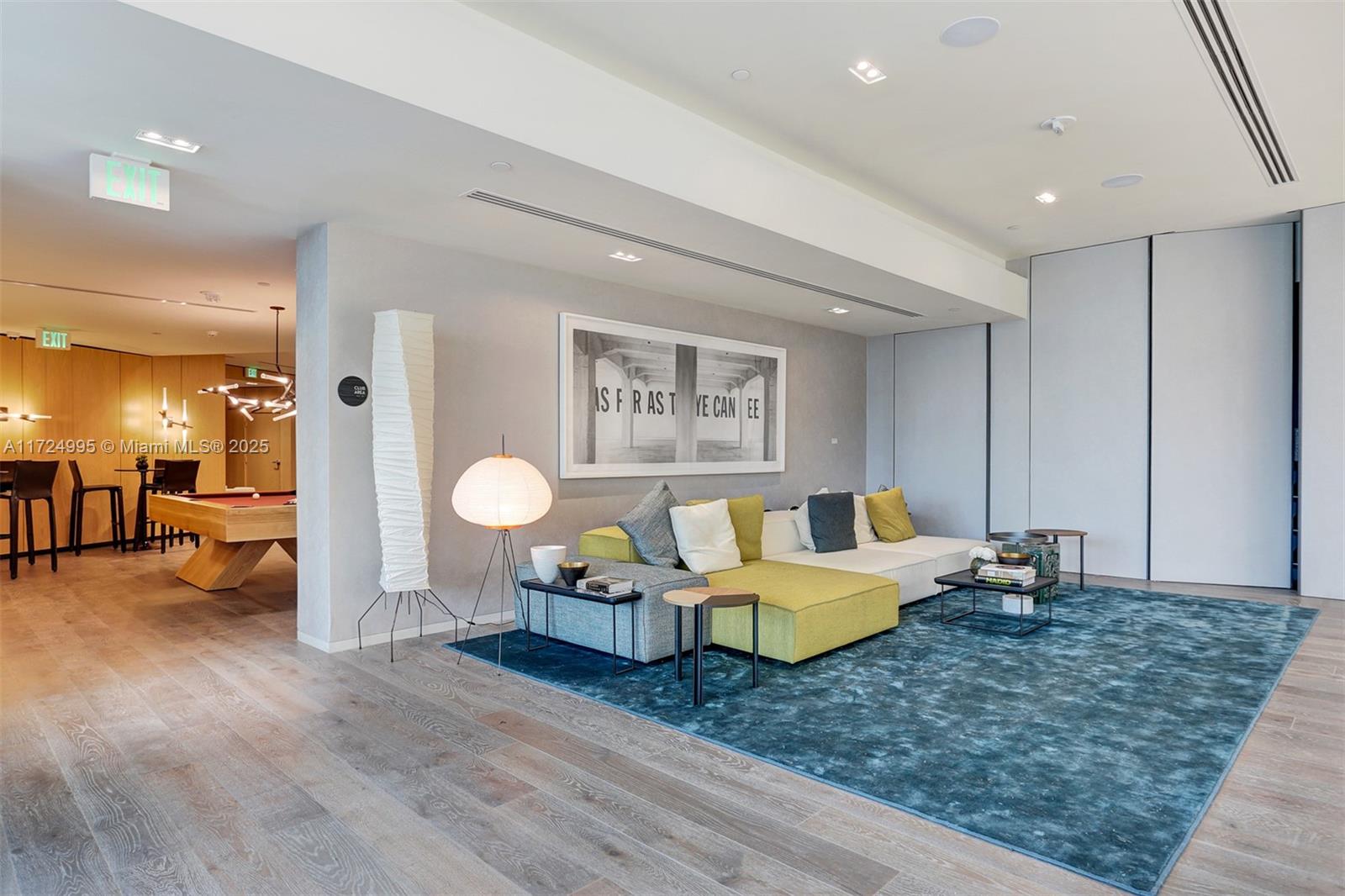 PARAISO BAY CONDO - Residential