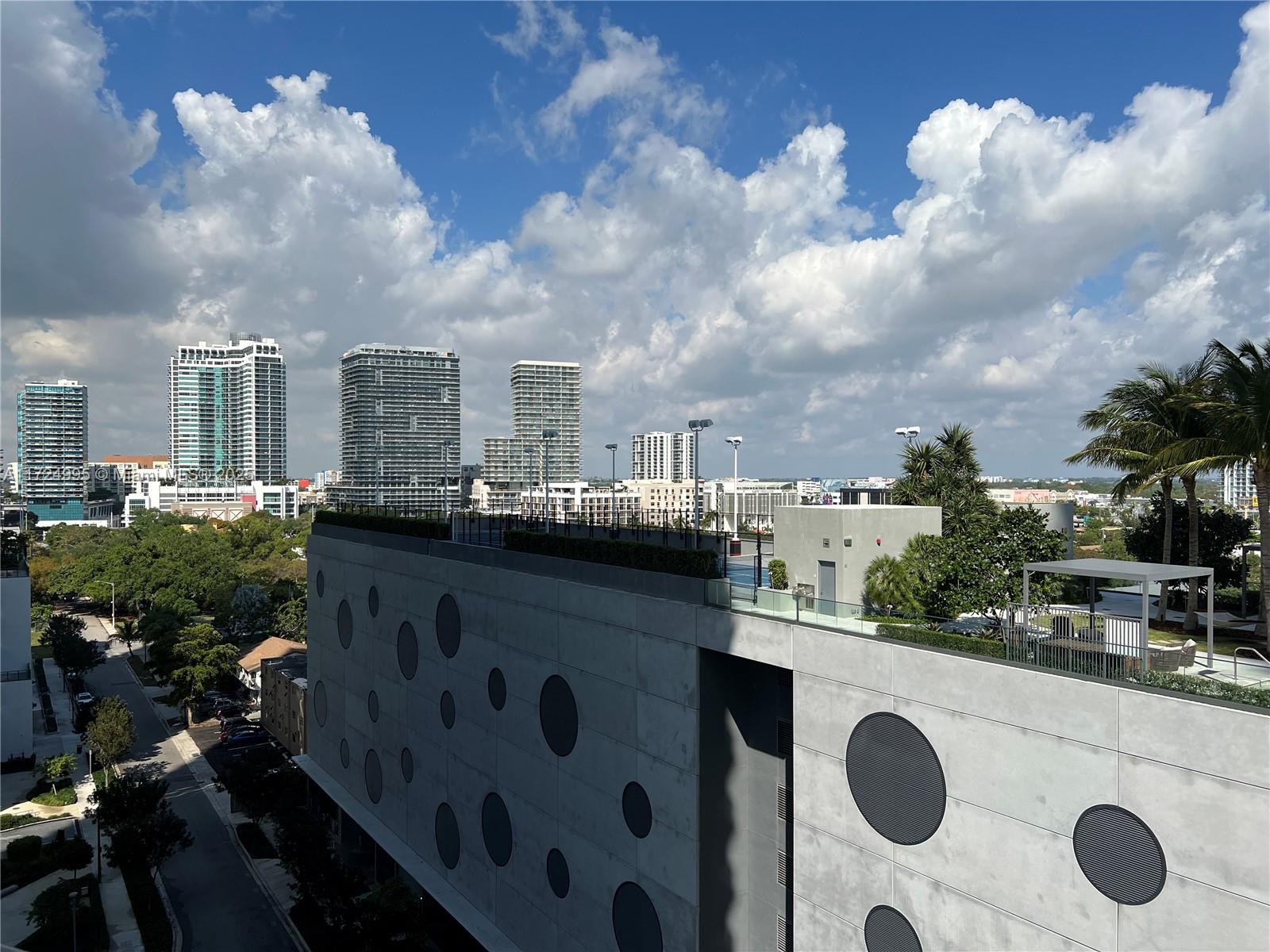PARAISO BAY CONDO - Residential