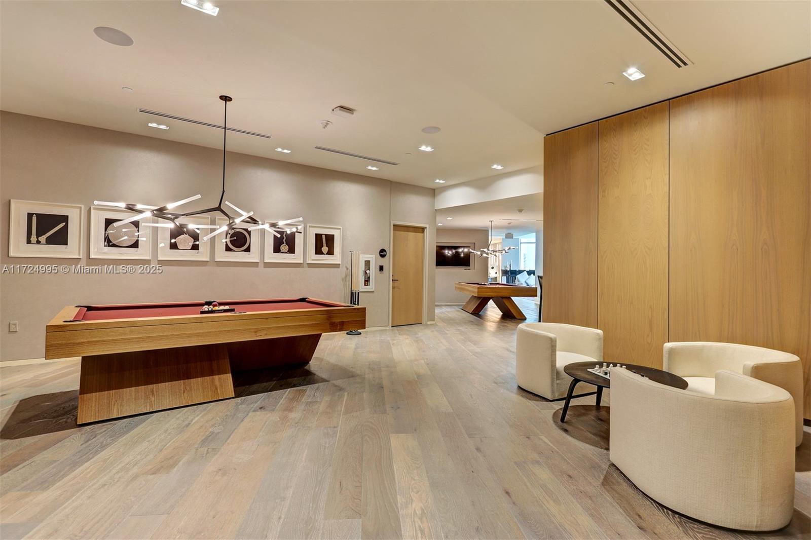 PARAISO BAY CONDO - Residential