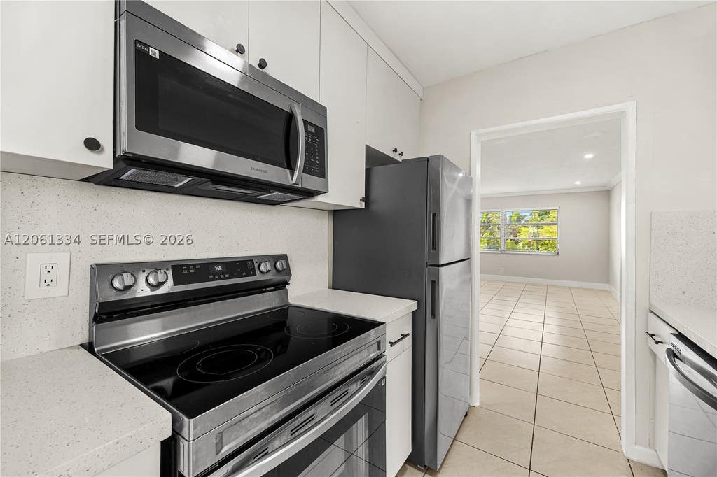 Photo of 5420 Hollywood Blvd #203, Hollywood, FL 33021 (MLS # A12061334)