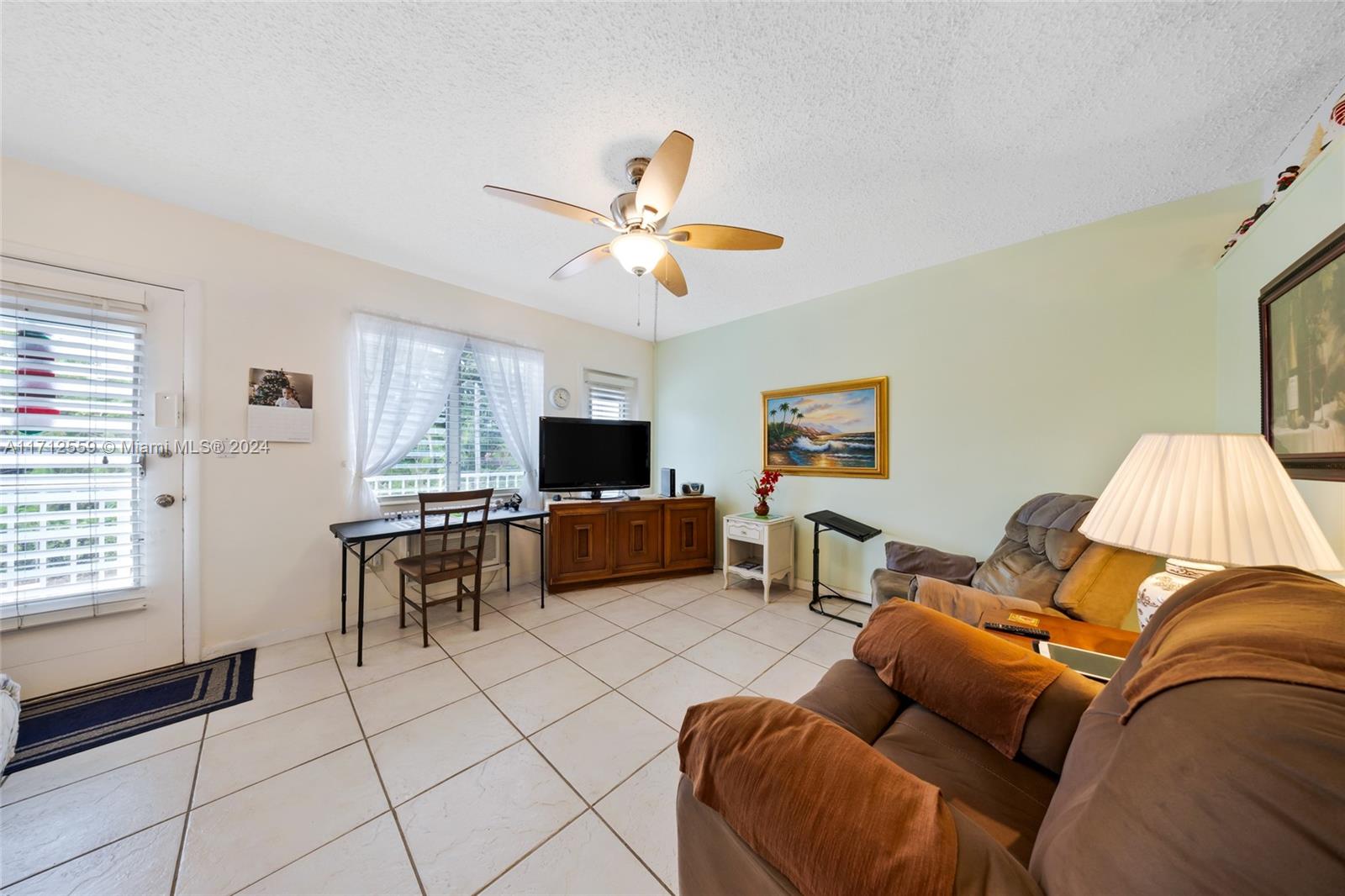 Property for Sale at 15610 Ne 6th Ave 24D, Miami, Broward County, Florida - Bedrooms: 1 
Bathrooms: 1  - $77,000
