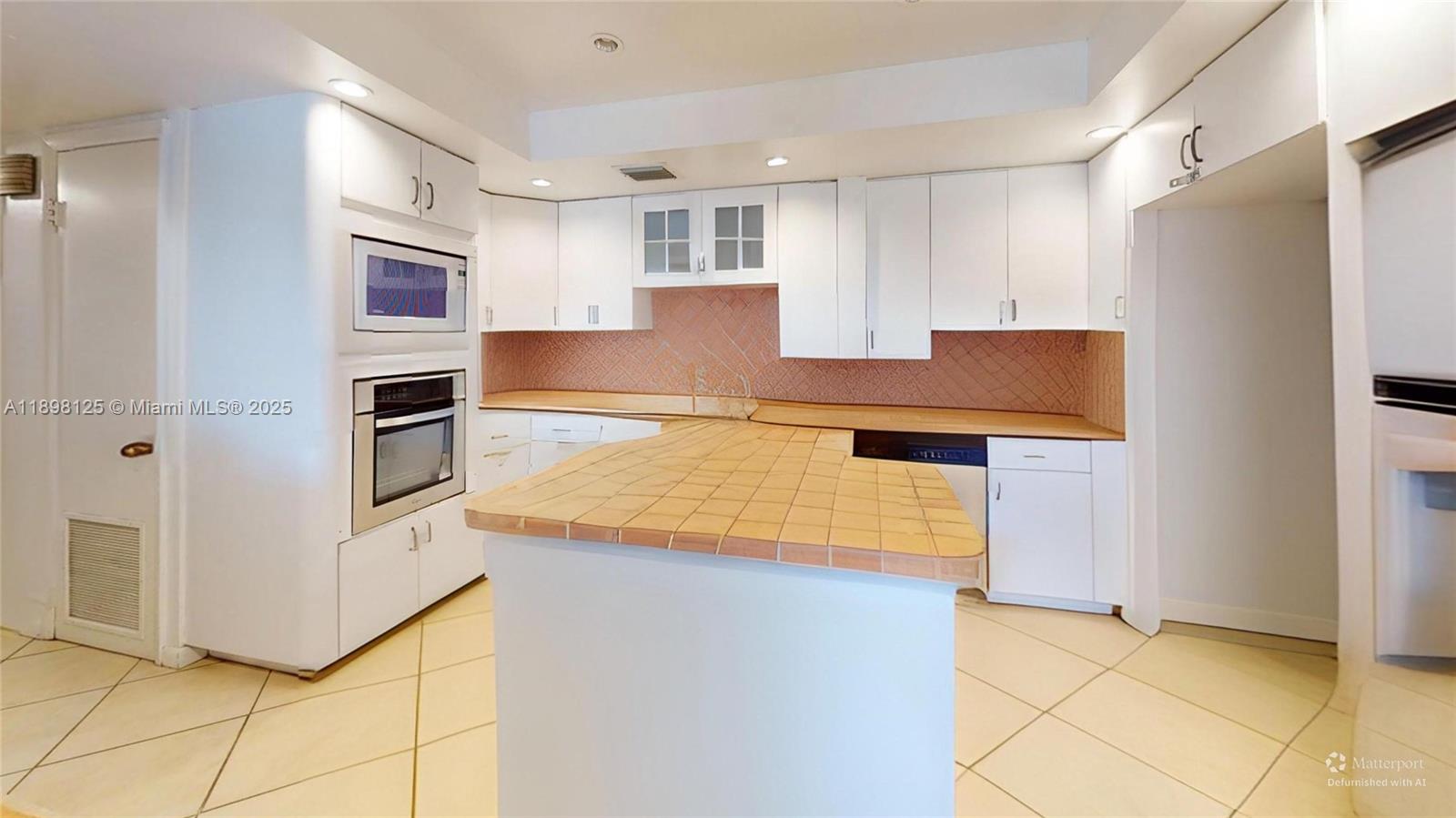 View photos, virtual tours, details... 11111 Biscayne Blvd 6A