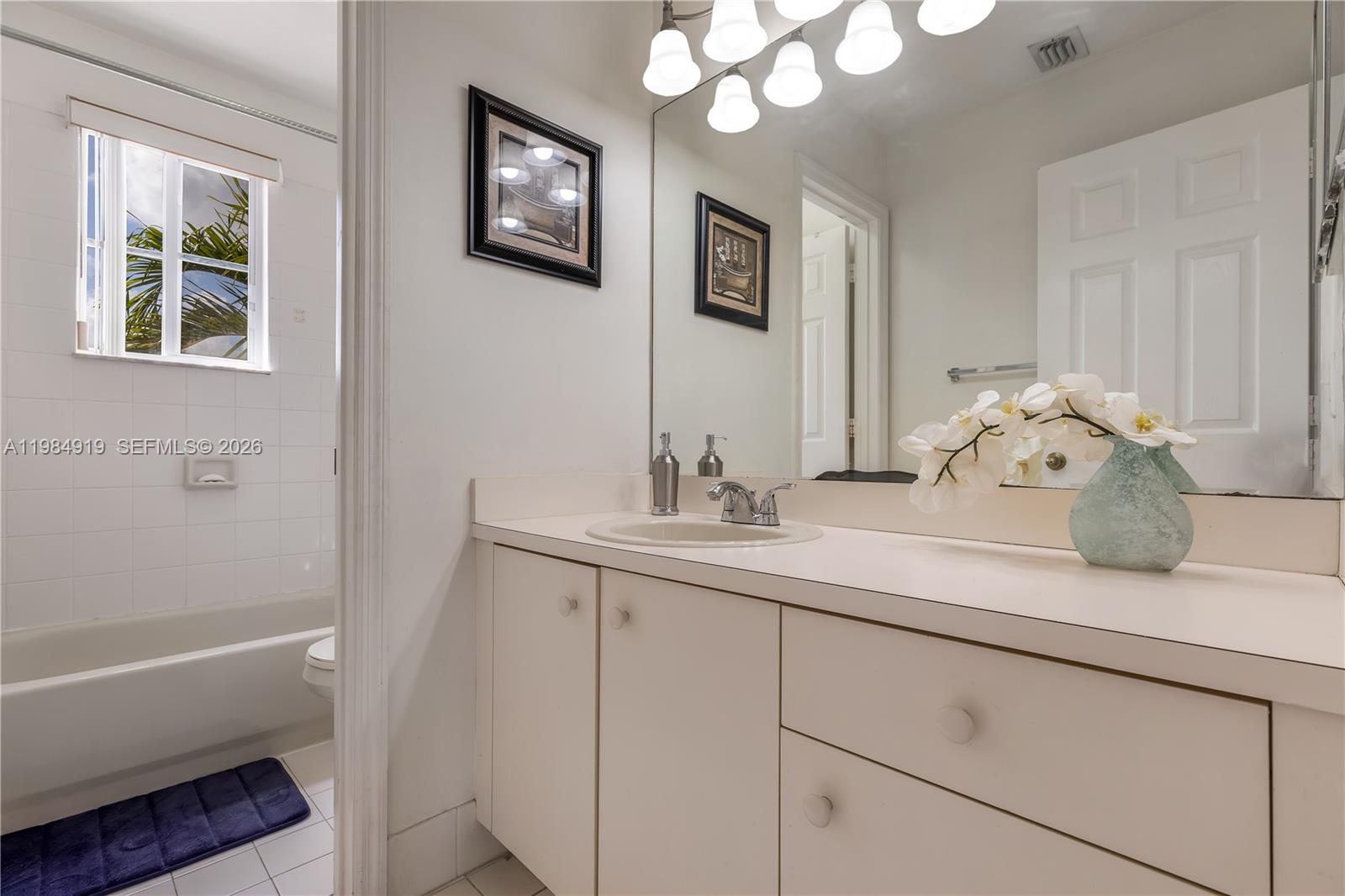 FOREST LAKES VILLAS - Residential