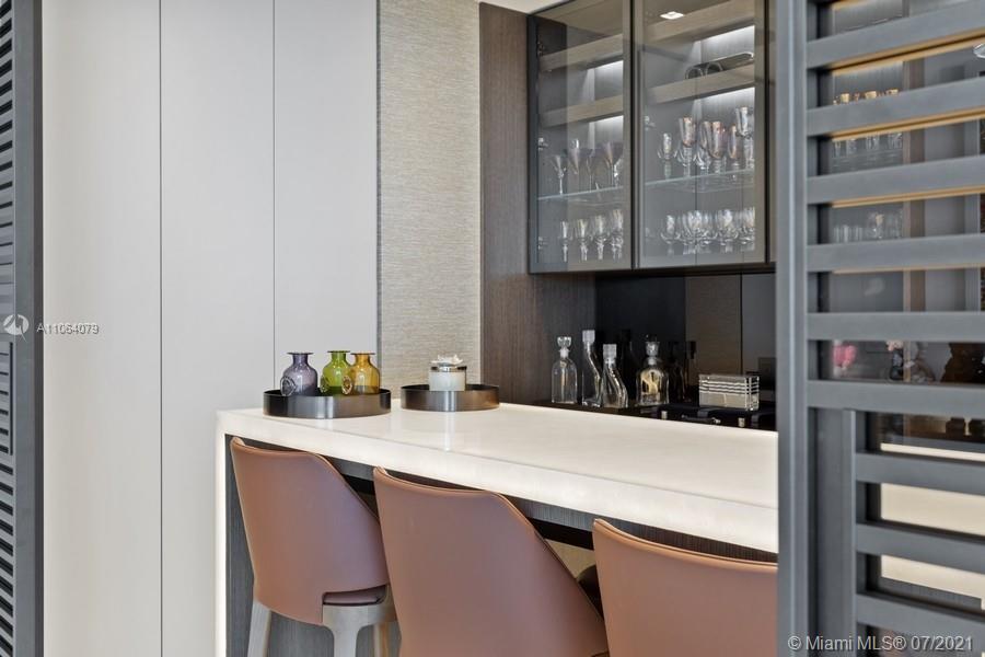 CHATEAU BEACH - Residential