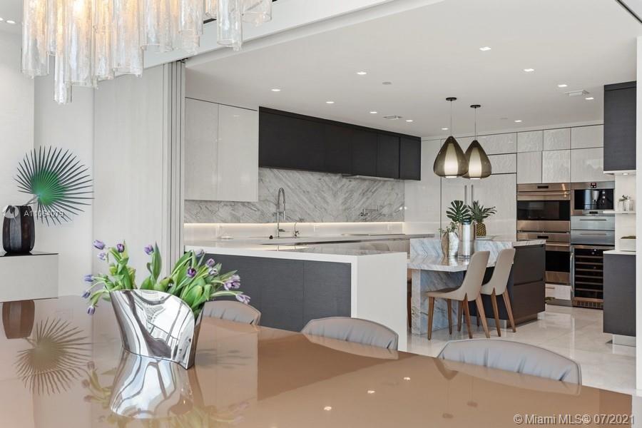 CHATEAU BEACH - Residential