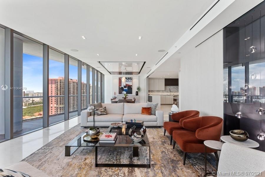 CHATEAU BEACH - Residential