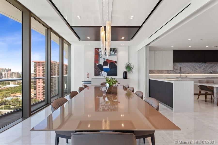 CHATEAU BEACH - Residential