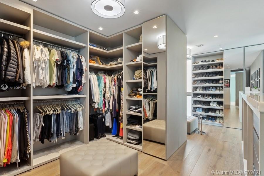 CHATEAU BEACH - Residential