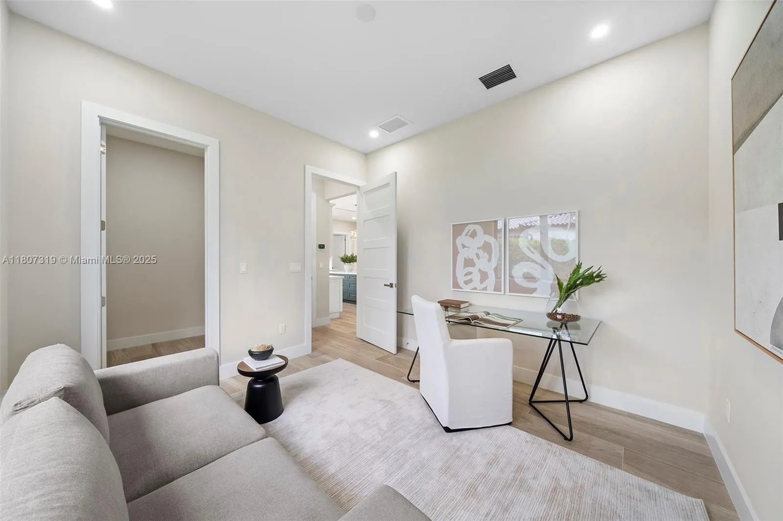 Palmetto Bay, Florida 33157, United States, 5 Bedrooms Bedrooms, ,5 BathroomsBathrooms,Residential,Active,134717