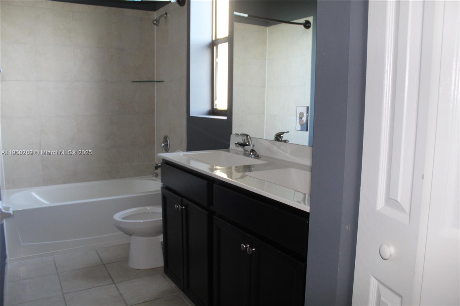 COCO PALM ESTATES - Residential Lease