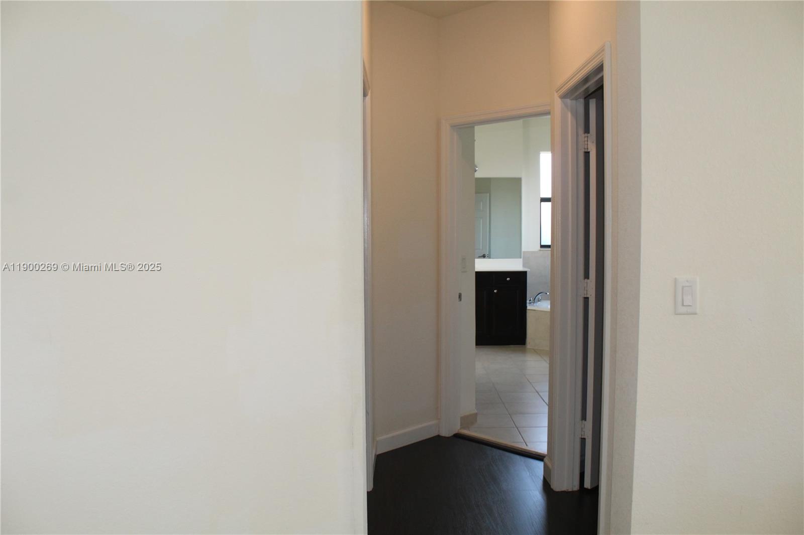 COCO PALM ESTATES - Residential Lease