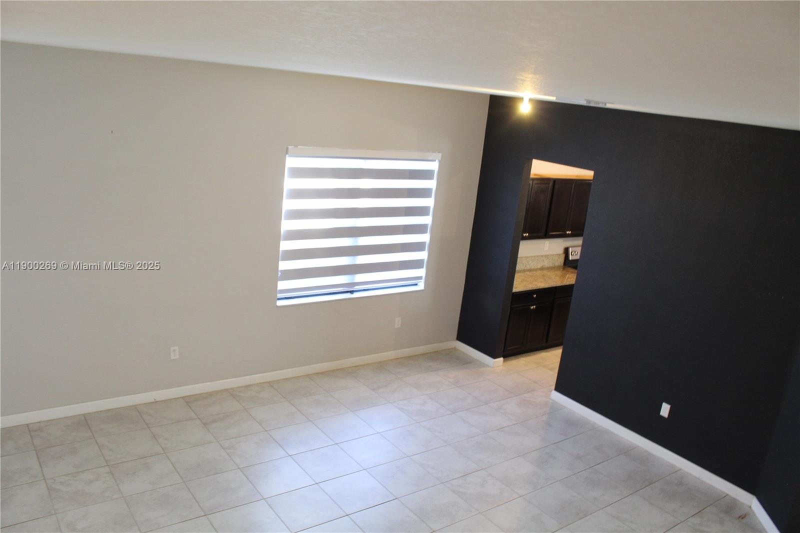 COCO PALM ESTATES - Residential Lease