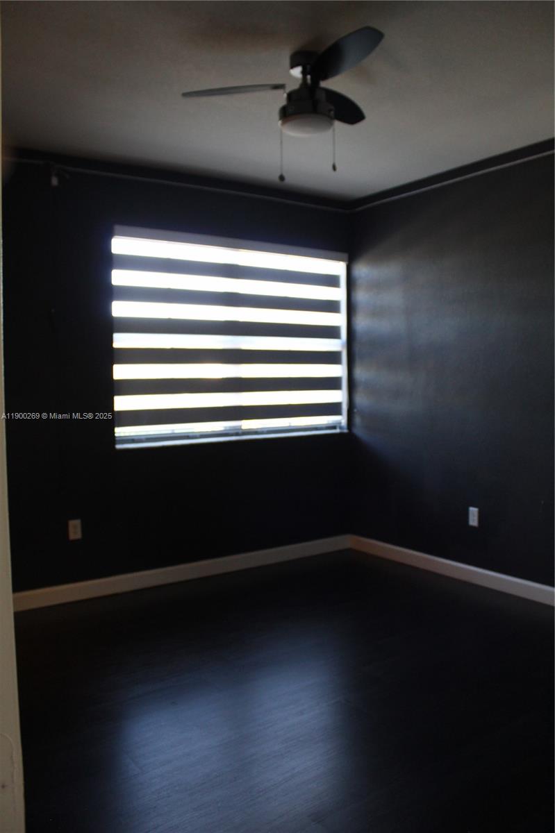 COCO PALM ESTATES - Residential Lease