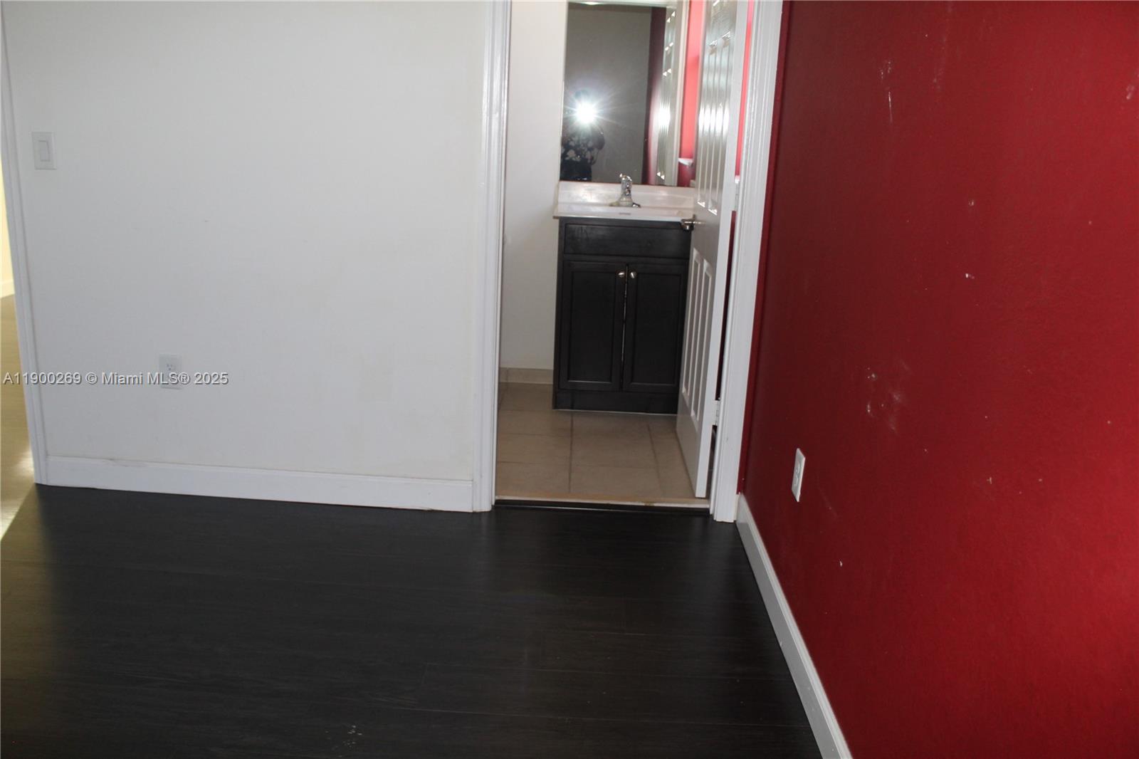 COCO PALM ESTATES - Residential Lease