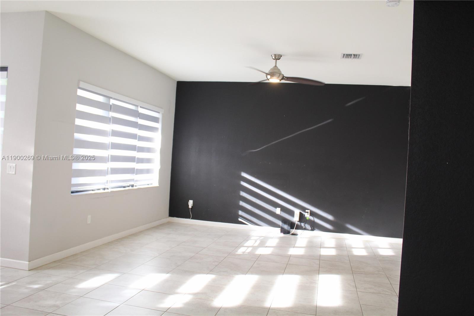 COCO PALM ESTATES - Residential Lease