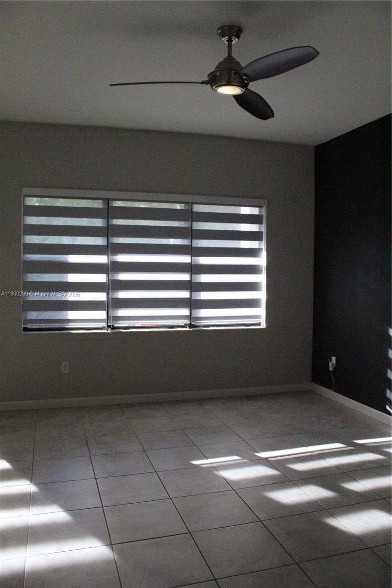 COCO PALM ESTATES - Residential Lease