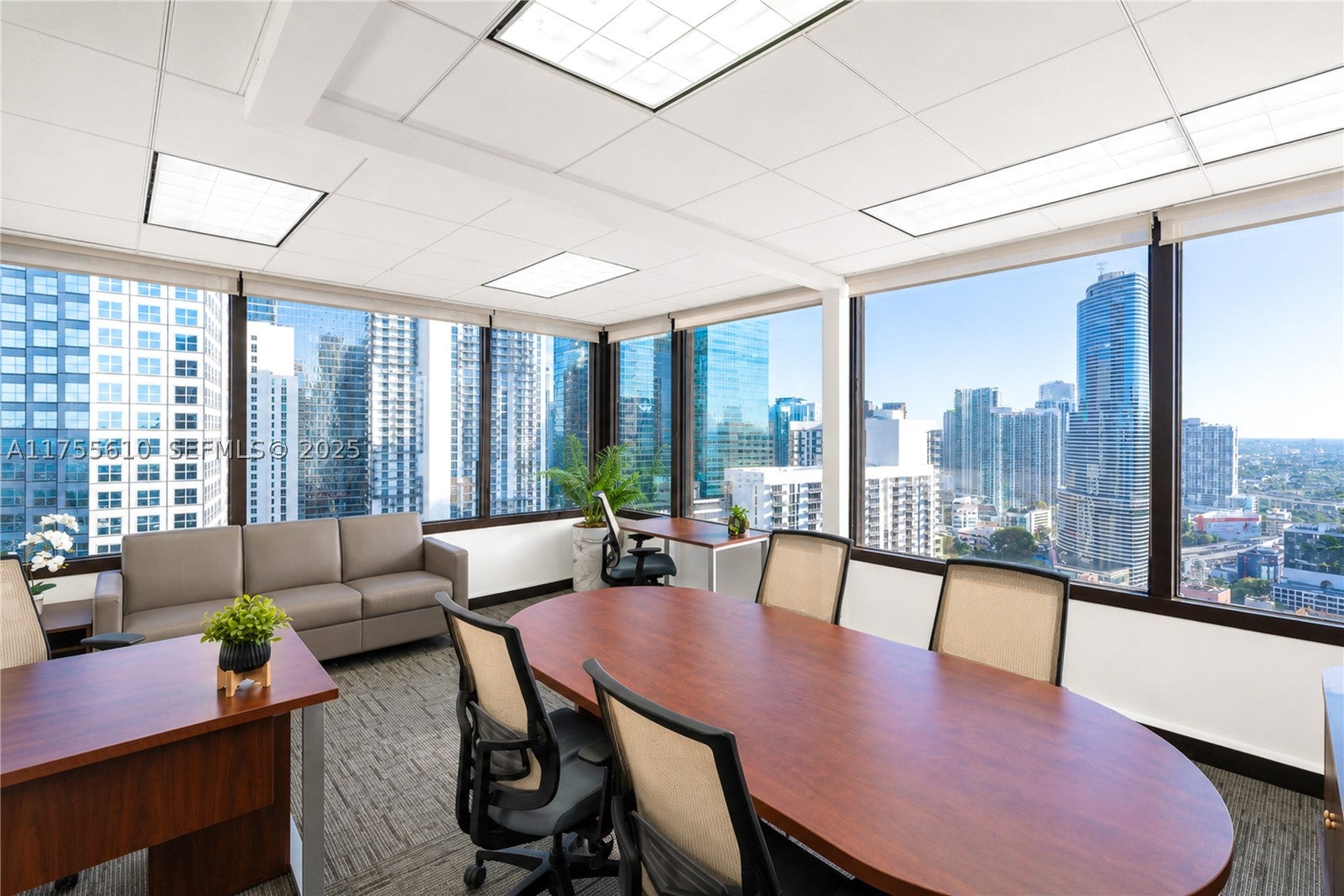 2 S Biscayne Blvd 3200