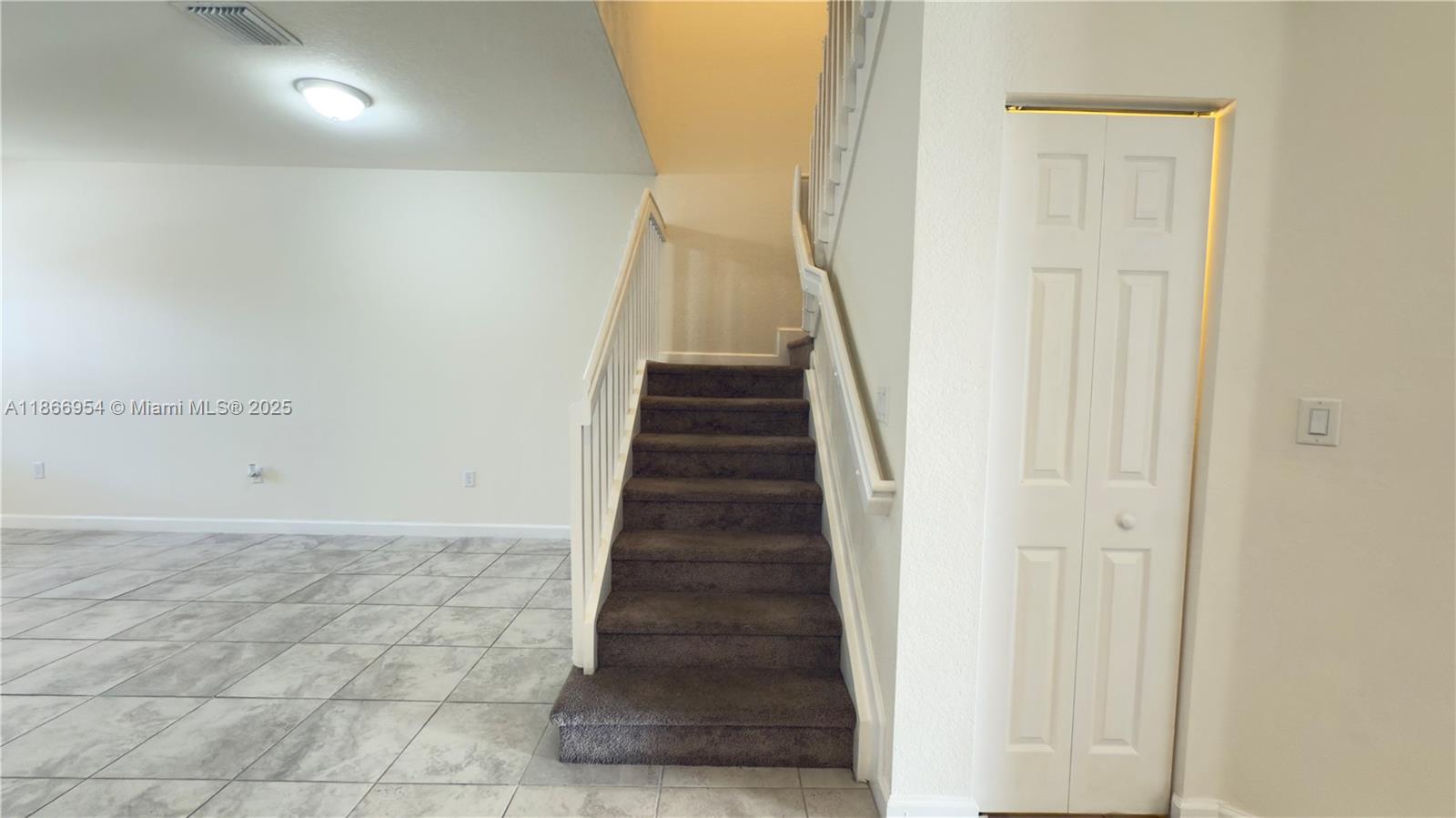 AQUABELLA SECTION ONE - Residential