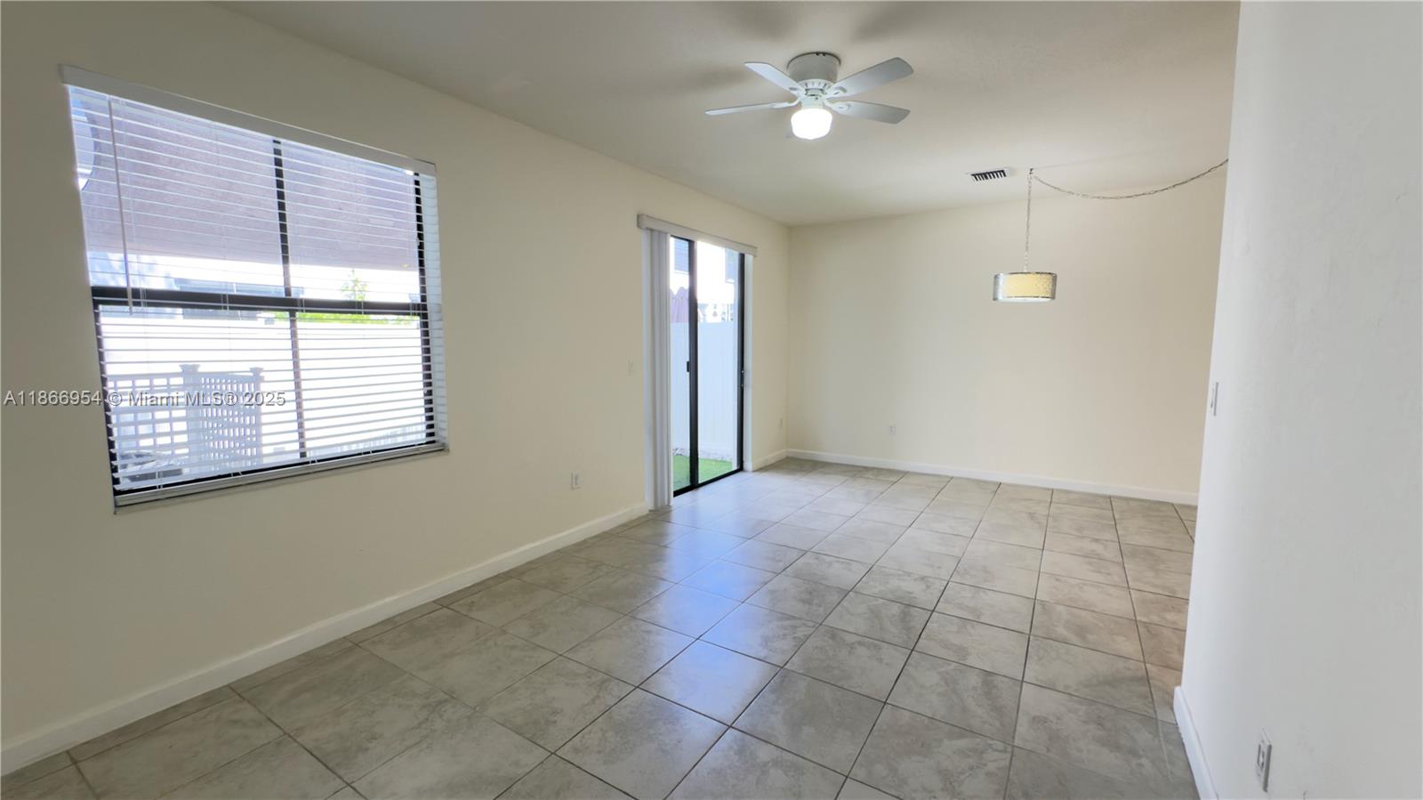 AQUABELLA SECTION ONE - Residential