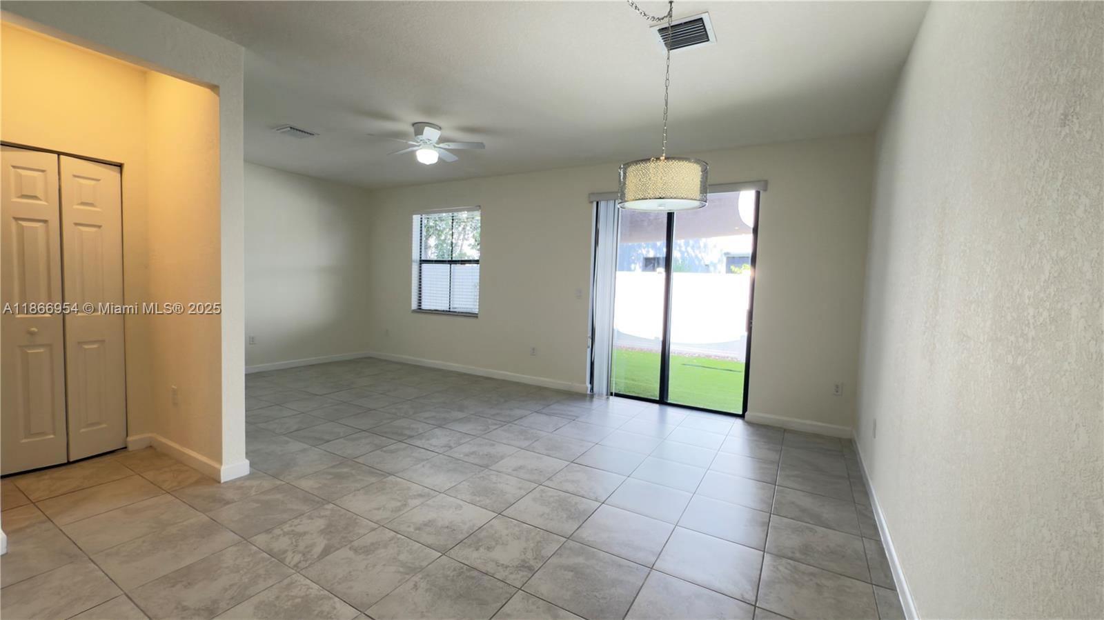 AQUABELLA SECTION ONE - Residential