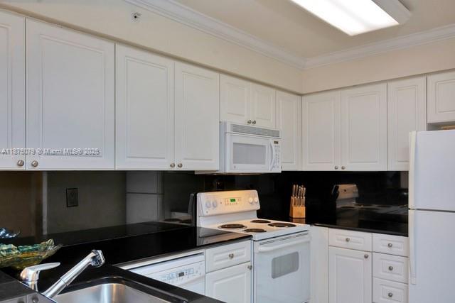 WAVE CONDO - Residential Lease